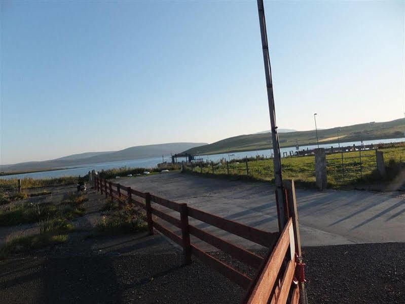 Houton Bay Lodge Orphir  Exterior photo